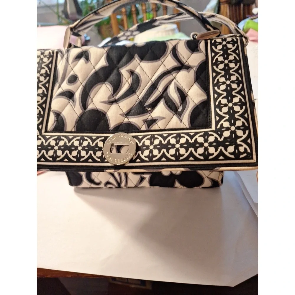 Vera Bradley Black N White Floral Handbag / Shoulder Strap & Hand Held Strap